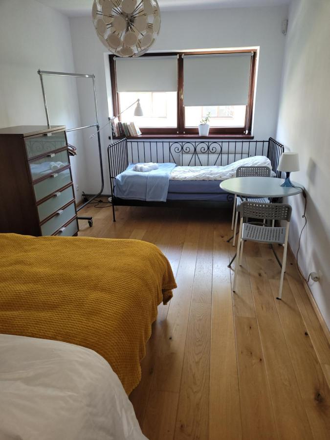 4 Pory Roku Apartment Lomianki Luaran gambar
